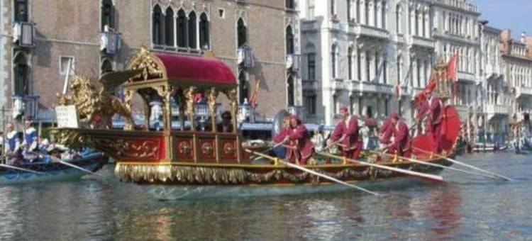 大使特尔玫瑰园酒店(Ambassador Tre Rose)图片