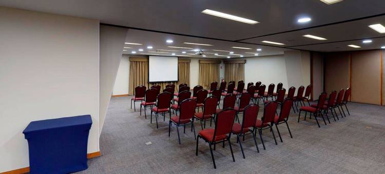 伊斯坦广场纳克斯犹达斯酒店(Estanplaza Nações Unidas)图片