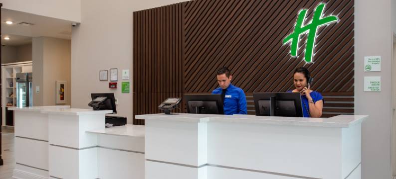 Holiday Inn & Suites 杰斐逊城(Holiday Inn & Suites JEFFERSON CITY by IHG)图片