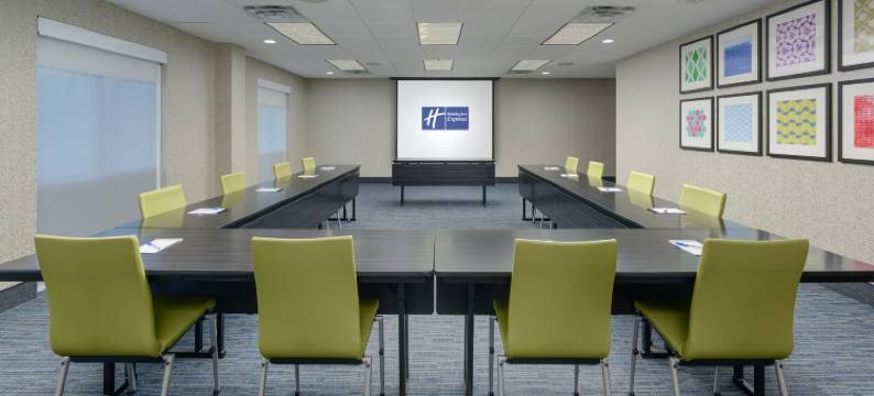 智选假日套房酒店塔拉霍马 by IHG(Holiday Inn Express & Suites Tullahoma by IHG)图片