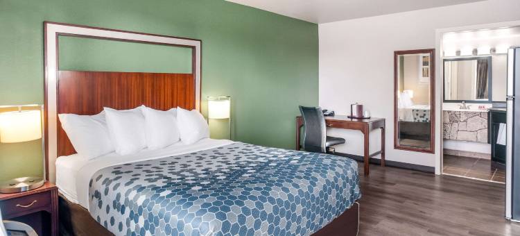 尼纳-阿普尔顿郊区开间(Suburban Studios Neenah-Appleton)图片