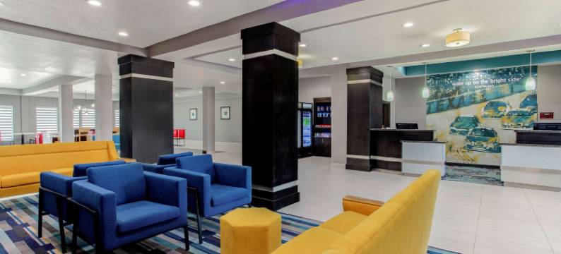 沃思堡北湖拉昆塔温德姆套房酒店(La Quinta Inn & Suites by Wyndham Northlake Fort Worth)图片