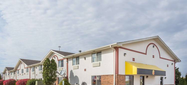 庞蒂亚克速8酒店(Super 8 by Wyndham Pontiac)图片