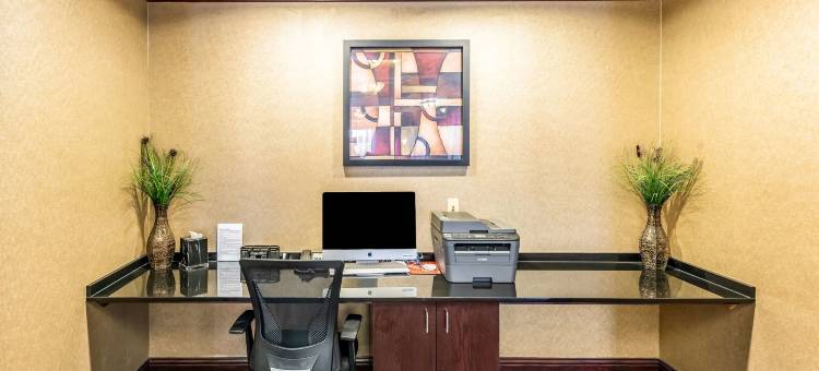 矿泉井城红狮套房酒店(Red Lion Inn & Suites Mineral Wells)图片