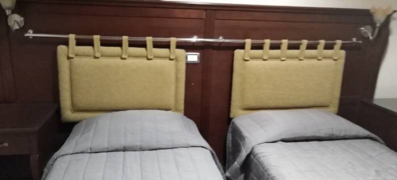 Huge ! Lovely! Private! Villa in the Heart of Coral Bay! Car Not Essential !图片