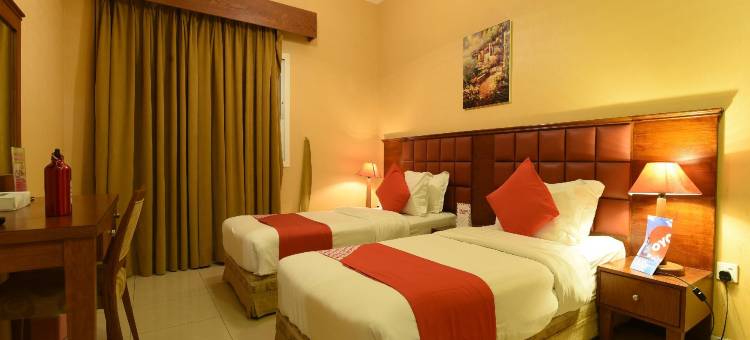 OYO 274 California Suites图片