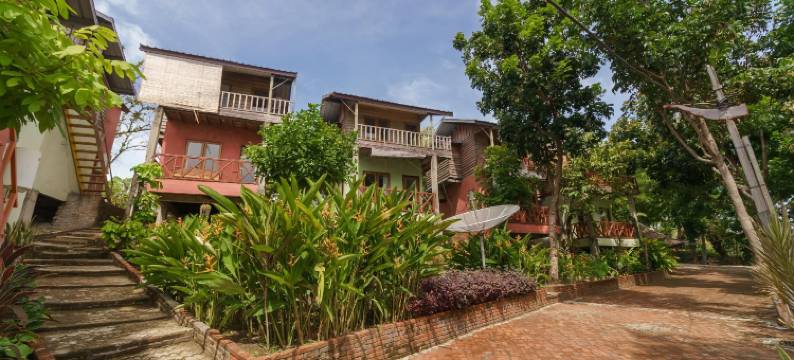 红门酒店@苏穆尔蒂加海滩沙邦亚齐(RedDoorz Syariah @ Sumur Tiga Beach Sabang)图片