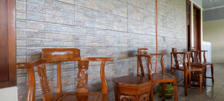 RedDoorz Syariah near Alun Alun Pacitan 2图片