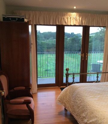 Orchard Manor Hotel Overview