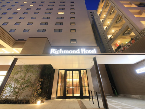 横滨站前里士满酒店