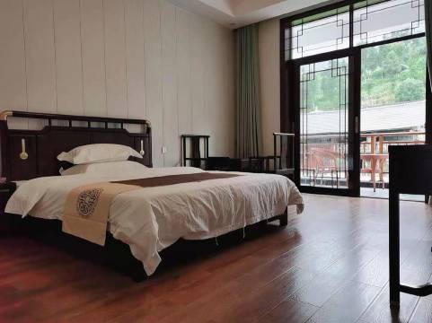 娄底妖精宝宝客栈