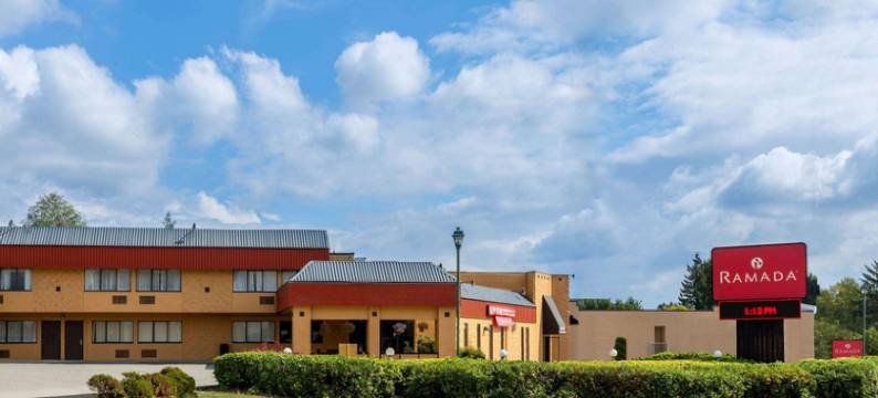 高贵林华美达酒店(Ramada by Wyndham Coquitlam)图片