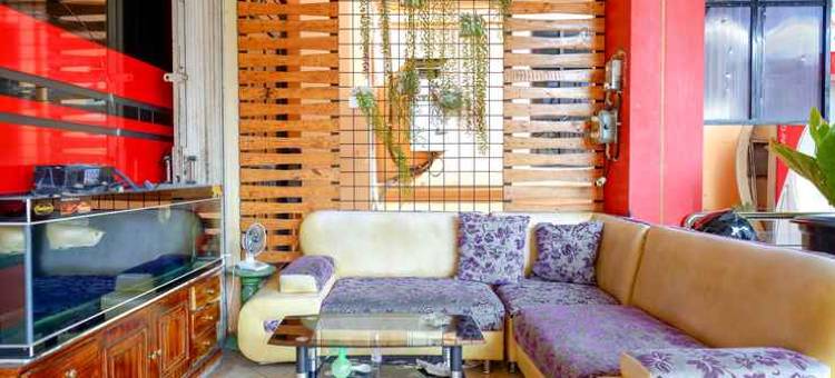 班达瓦宾馆@恩加利扬广场米特拉红门酒店(Pandawa Guest House at Ngaliyan Square Mitra RedDoorz)图片