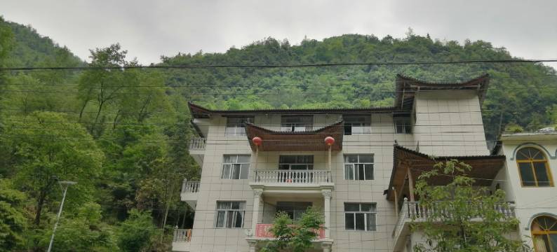 清江古河床龙门民宿(马梁线1号分店)图片