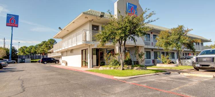 德克萨斯大草原城 6 号开放式客房酒店(Studio 6 Grand Prairie, TX)图片