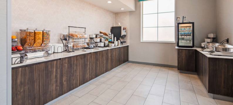 贝斯特韦斯特优质威尔克斯巴雷斯克兰顿优质机场酒店(Best Western Plus Wilkes Barre-Scranton Airport Hotel)图片