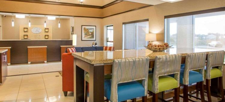 舒适套房酒店-哥伦布西希利厄德(Comfort Suites Columbus West - Hilliard)图片
