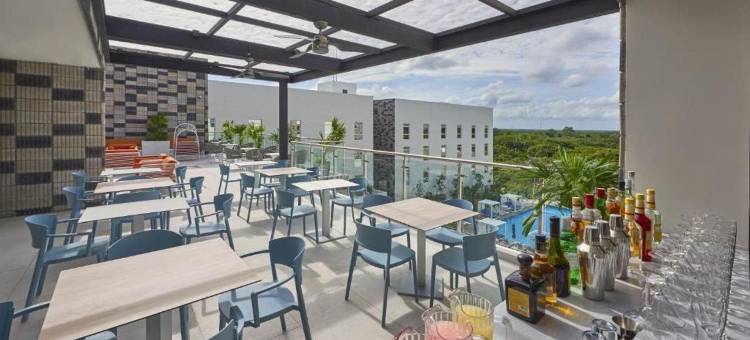 坎昆机场里维埃万豪城市快捷套房酒店(City Express Suites by Marriott Cancún Aeropuerto Riviera)图片