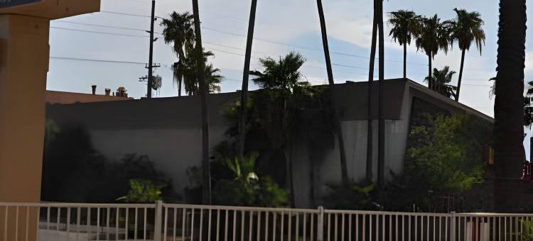 卡莱克西科加利福尼亚套房汽车旅馆(California Suites Motel)图片