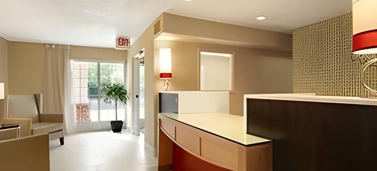 格林斯伯勒美茵斯坦套房酒店(MainStay Suites Greensboro)图片