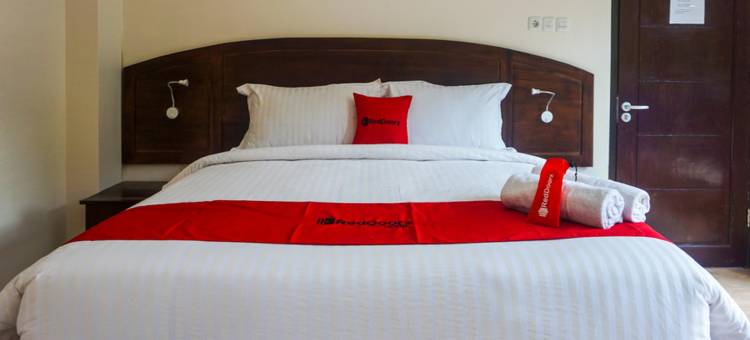 红多兹酒店近隆达托拉雅(RedDoorz Near Londa Toraja)图片