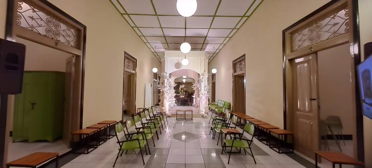 泗水伊里安酒店(Hotel Irian Surabaya)图片