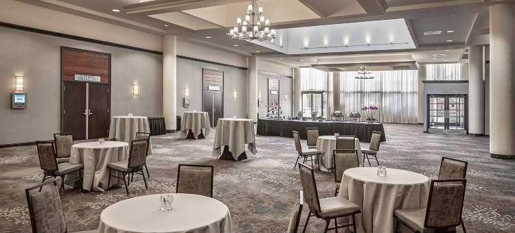 希尔顿萨克拉门托阿登西酒店(Hilton Sacramento Arden West)图片
