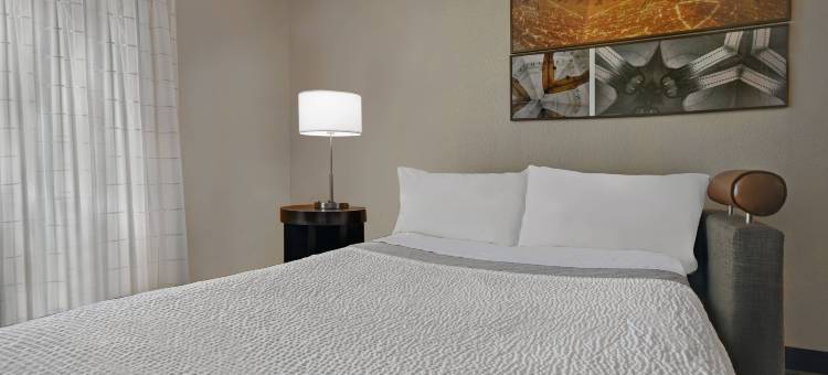 长岛共和机场／法明代尔万豪TownePlace酒店(TownePlace Suites Republic Airport Long Island/Farmingdale)图片