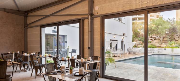 贝斯特韦斯特卡萨比安卡酒店，室内和室外游泳池(Best Western Hotel Casa Bianca)图片