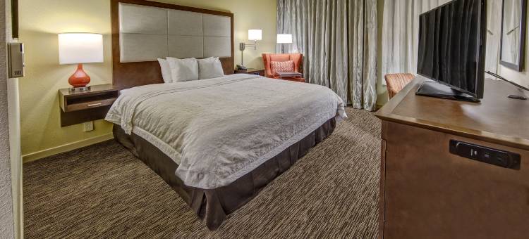 康科德/坎纳波利斯欢朋酒店(Hampton Inn Concord/Kannapolis)图片