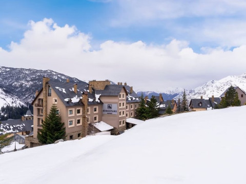 塔讷乌欧洲之星皇家酒店