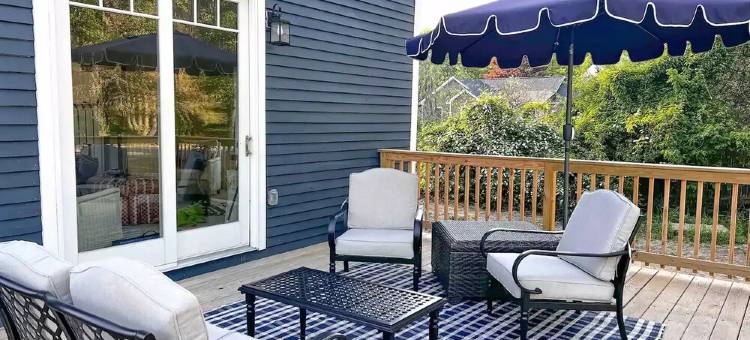 蓝莓之家-Sebago湖宽敞、家庭及宠物友好度假屋(The Blueberry House - Spacious, Family & Pet-Friendly Retreat near Sebago Lake)图片