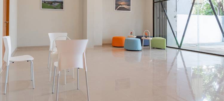 RedDoorz Plus @ Karapitan Street图片