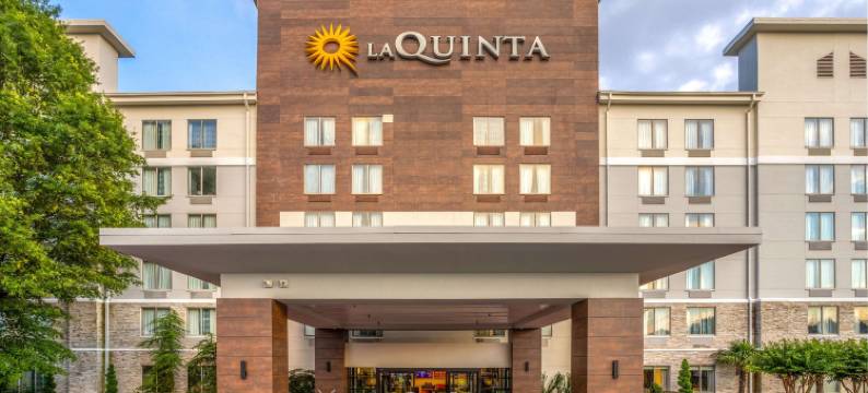 亚特兰大机场北拉昆塔温德姆套房酒店(La Quinta Inn & Suites by Wyndham Atlanta Airport North)图片