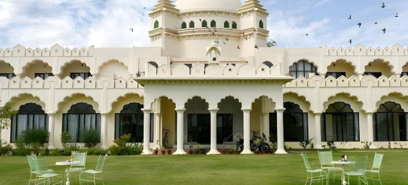 古拉布尼瓦斯宫殿酒店(Gulaab Niwaas Palace)图片