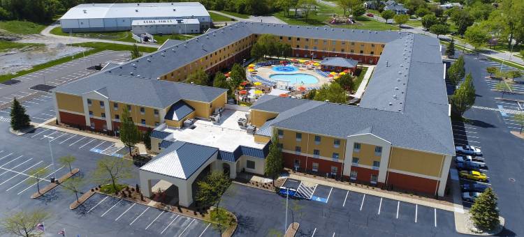 雪松点快捷酒店(Cedar Point's Express Hotel)图片
