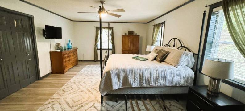 Cabana, Grill, Fire Pit and Boat Launch - Charming Lake Haven图片