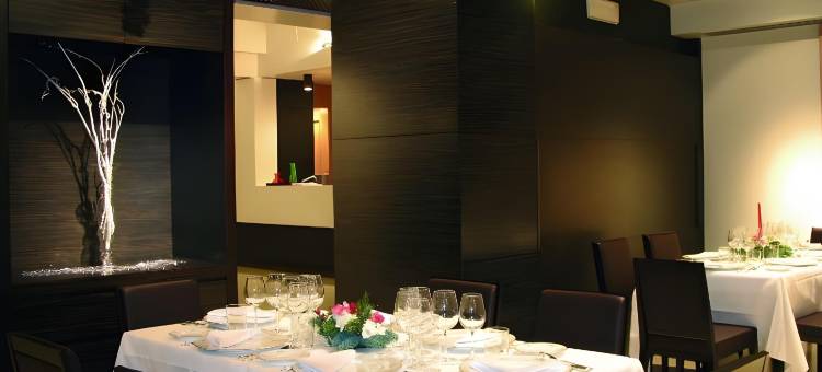 瓦拉尔酒店(Wall Art Hotel & Residence)图片