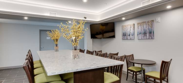 草原城温德姆华美达酒店(Ramada by Wyndham Grassland)图片