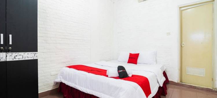 红多兹酒店-帕穆朗大学(RedDoorz Near Universitas Pamulang)图片