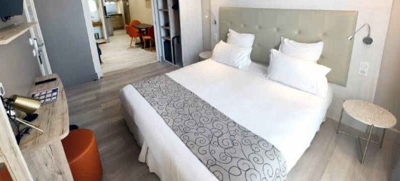 蒙田酒店(Hôtel Montaigne)图片