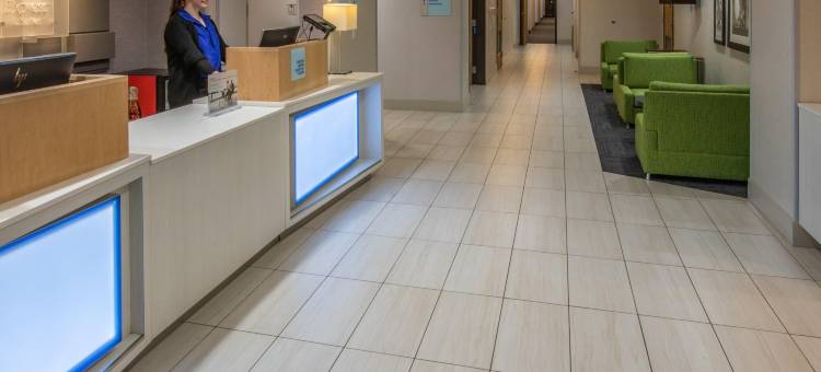 智选假日套房酒店罗斯维尔 - 广场区(Holiday Inn Express & Suites Roseville - Galleria Area)图片