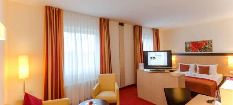 蒙塔纳埃尔克顿酒店(Montana-Hotel Ellwangen)图片