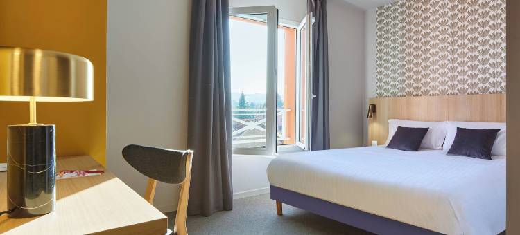 原创精品店，拉瑞沃特酒店，皮伊吉约姆(Originals Boutique, Hôtel Larivaut, Puy-Guillaume)图片