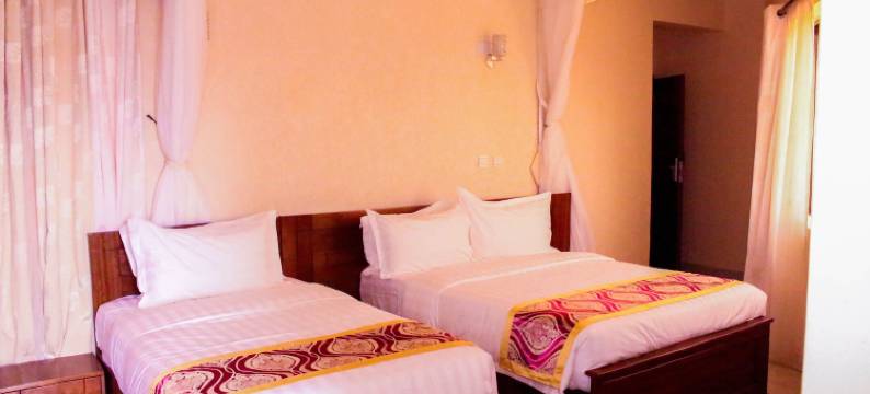 普林尼亚斯酒店(Prinias Hotel)图片