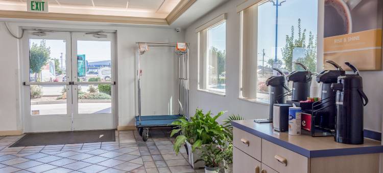 雷德蒙德6号汽车旅馆(Motel 6 Redmond, or)图片