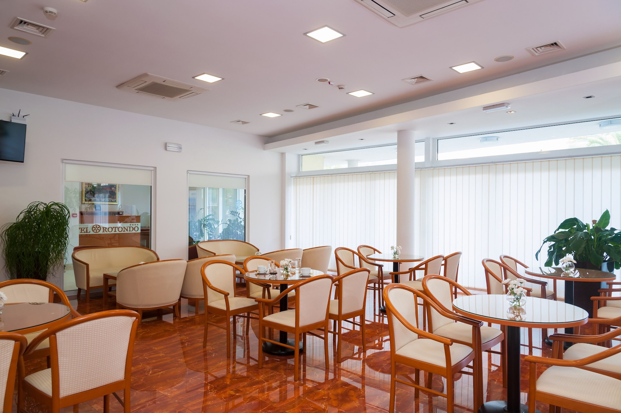 Hotel Rotondo Over view