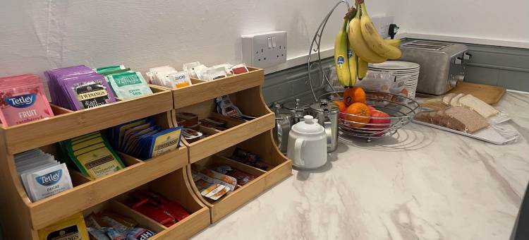 艾尔利阿姆斯酒店(Airlie Arms Hotel)图片