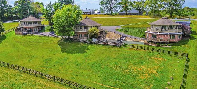 阿米什乡村度假屋，享牧场景观！(Amish Country Getaway w/ Pastoral Views!)图片