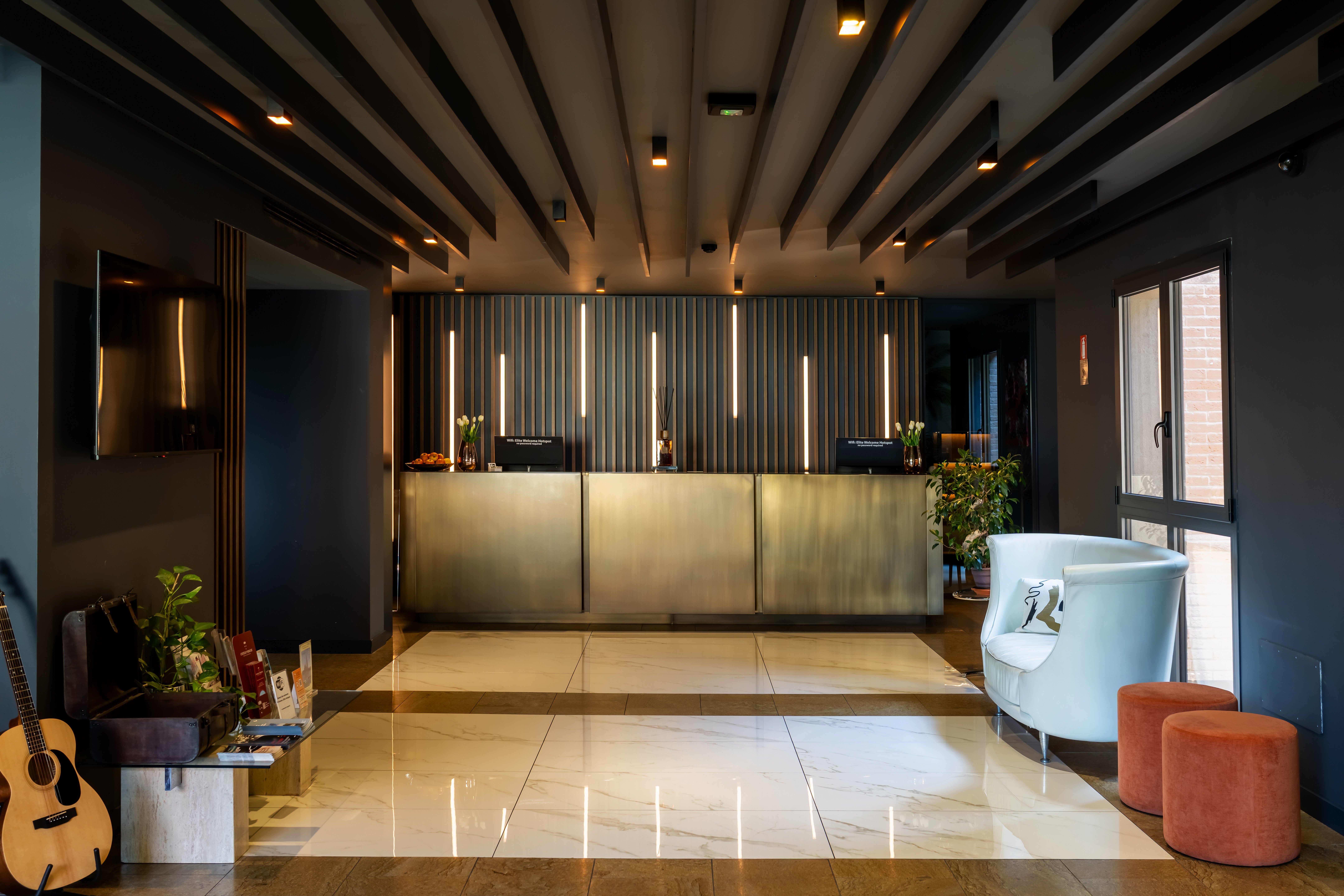 Elite Hotel & Spa Over view